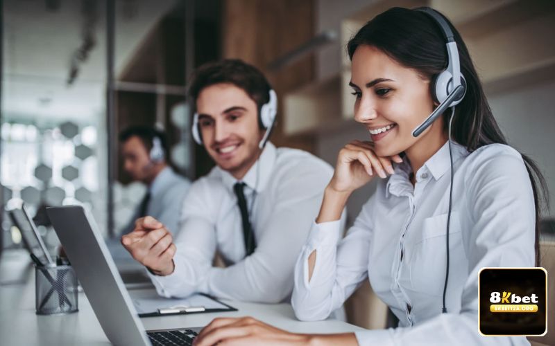 Liên hệ 8KBET nhanh nhất qua hotline